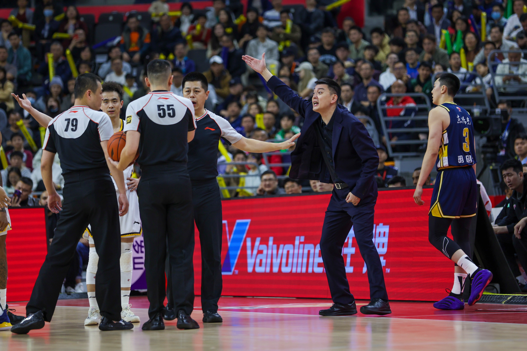 开云体育登录-包含国际比赛日CBA常规赛焦点战，波特兰开拓者扳平良机，质疑声仍在，细节决定成败的词条