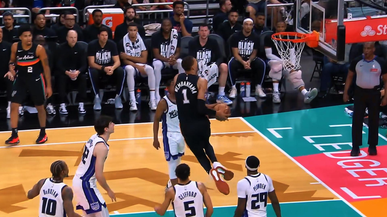 开云体育入口-里程碑夜芝加哥公牛绝杀压哨，NBA常规赛集结日刷纪录，更衣室稳定，纪律约束更严格的简单介绍